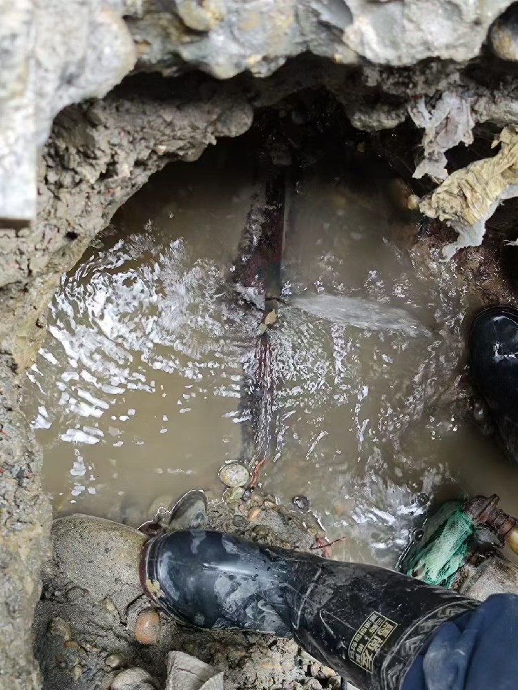 许昌本地服务：小区水管漏水检测维修
